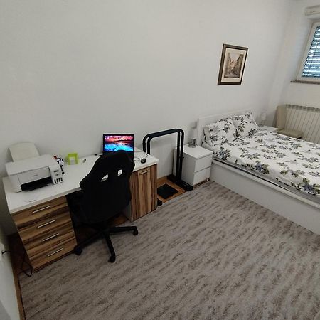 Work And Play Apartment Zagreb Eksteriør billede
